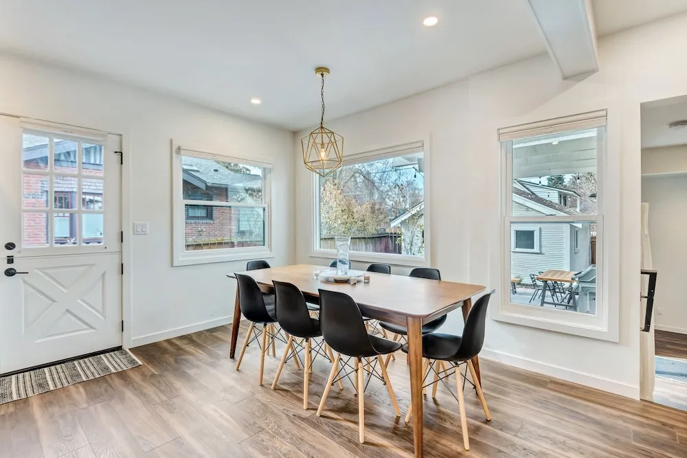 New Listing! Renovated Historic Claypool House 3 Bedroom Home