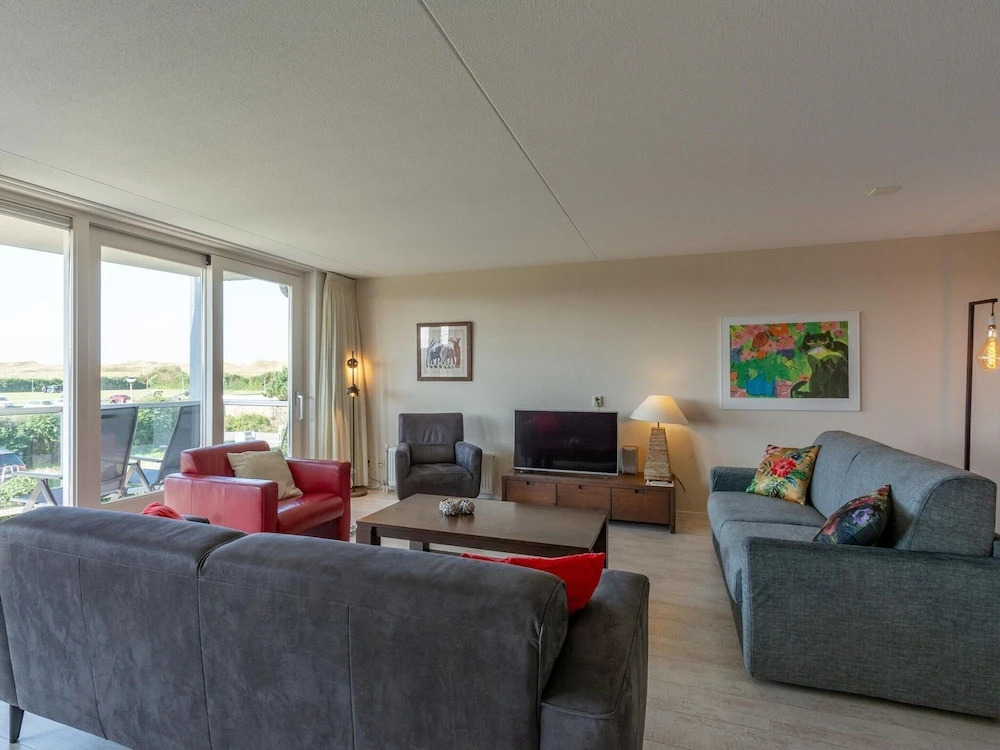 Modern Furnished Apartment at the Foot of Dunes