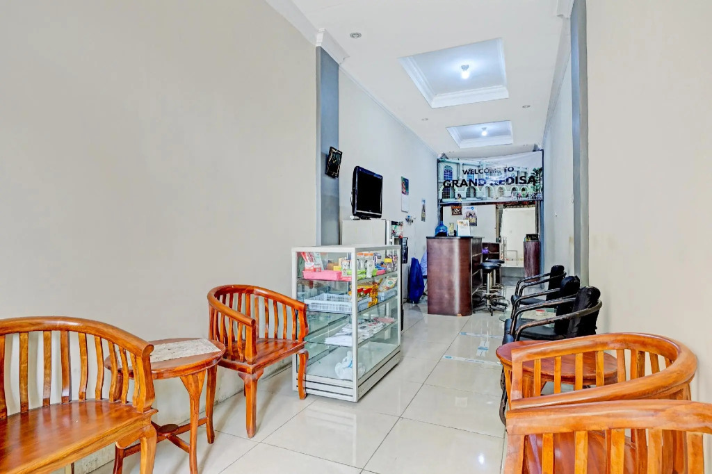 RedDoorz near Universitas Merdeka Malang 2
