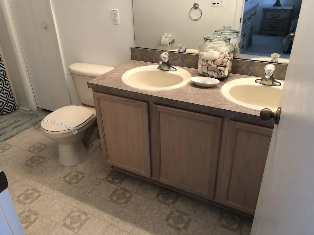 Lovely 4 Bed Home with Private Pool in Disney Area HL138EVD