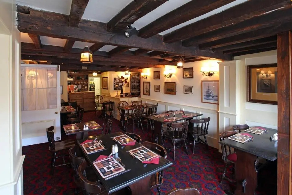 The George Hotel