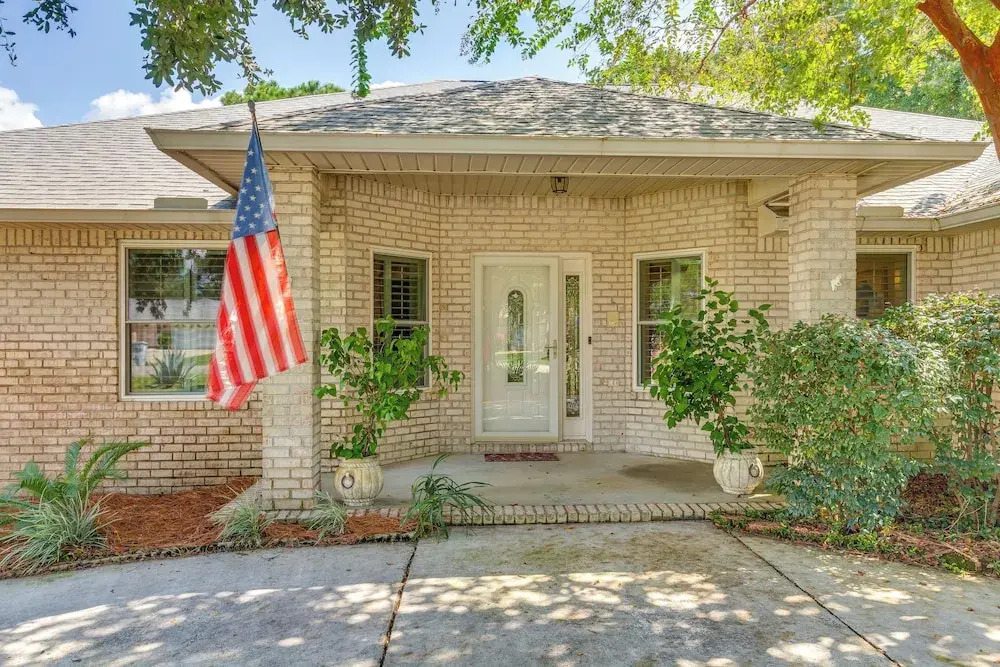 4 Mi to Beach: Family-friendly Home in Navarre
