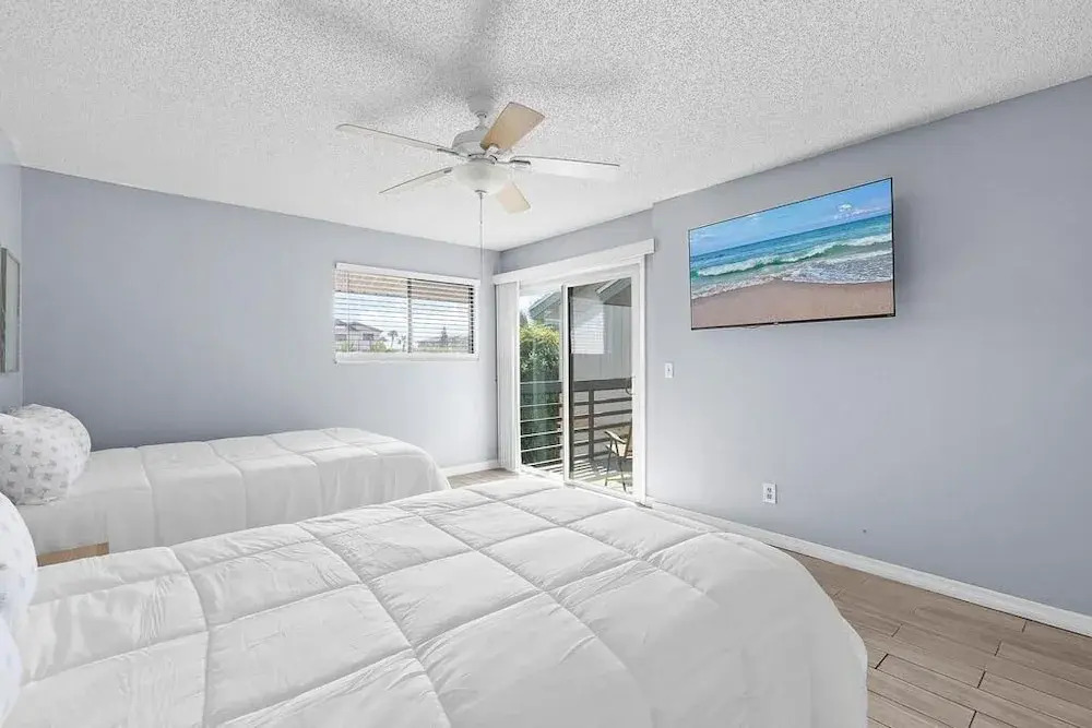 Sea Woods 211