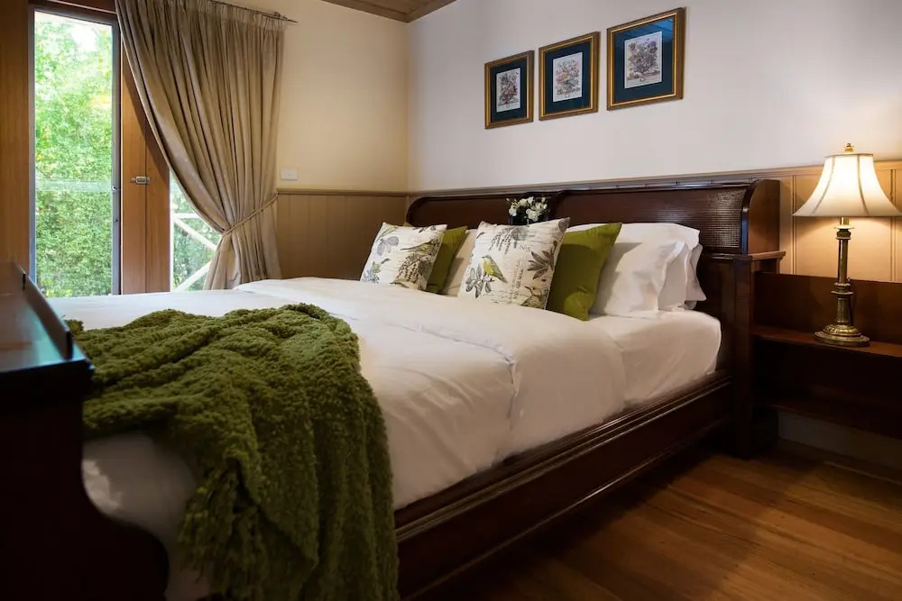 Ravenswood- elegance and old world charm
