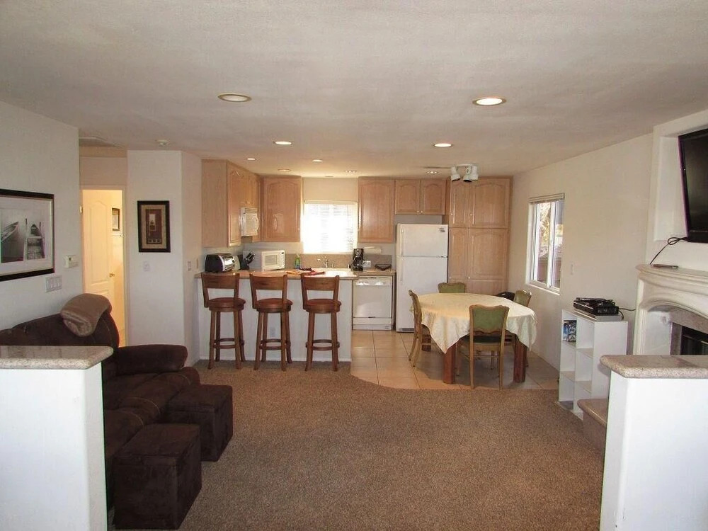032 - Lakefront Village Escape - Big Bear Getaway
