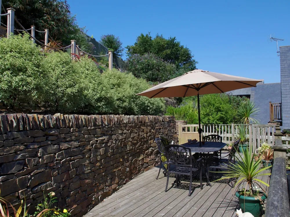 Pleasant Holiday Home in Little Petherick near Padstow