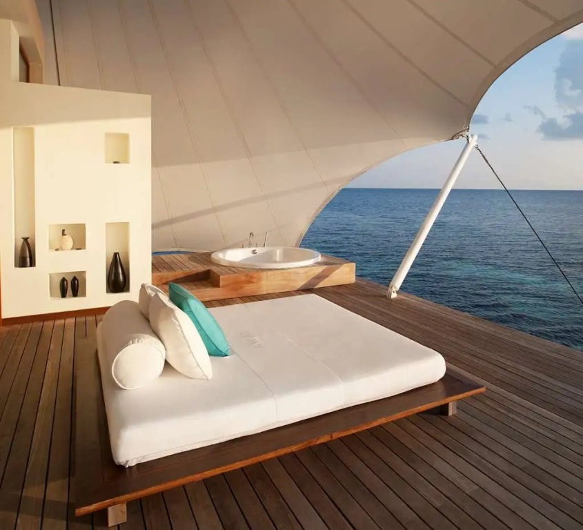 W Maldives