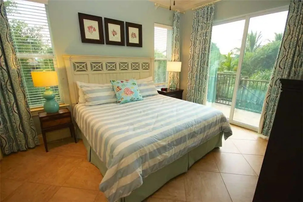 040-Beach House Too