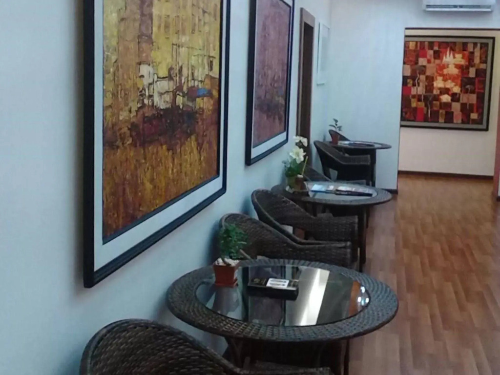 Golden Silk Road Hotel