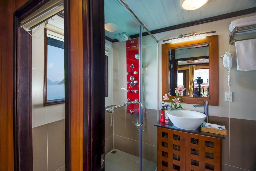 Gray Line Halong Cruise