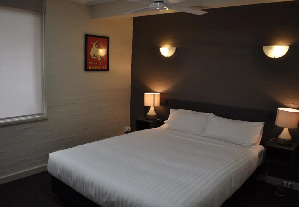 Brougham Arms Hotel