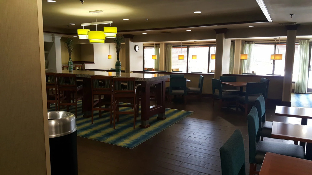 Holiday Inn Express & Suites Wilmington-University Center by IHG