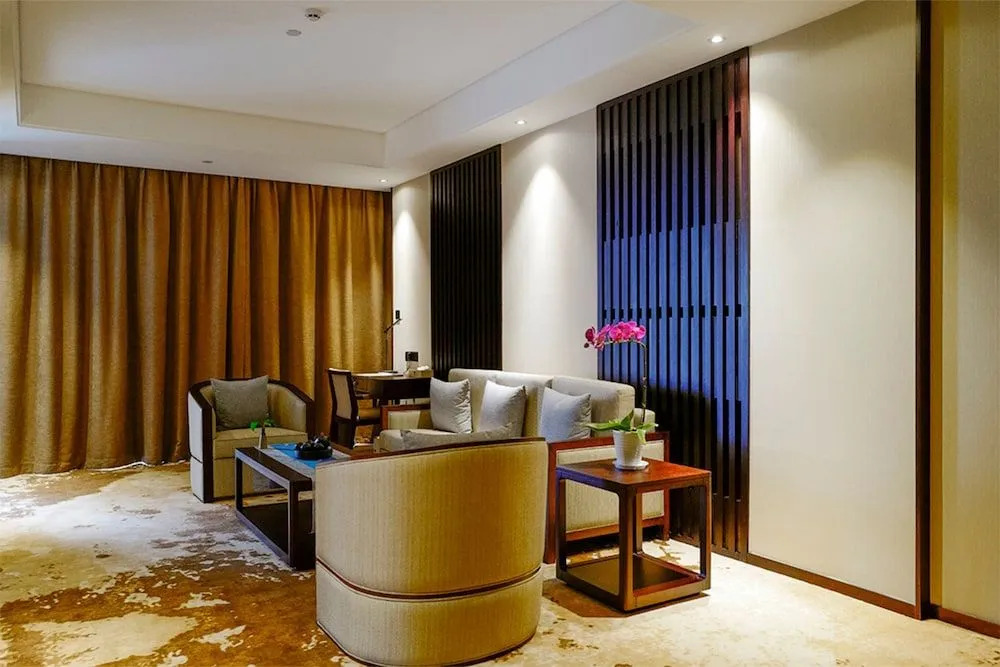 Mr.D Hotel