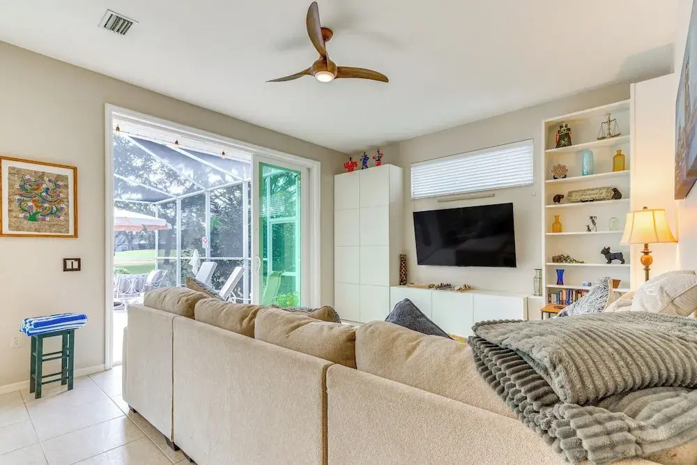 Private Pool & Golf Course Views: Pet-friendly Gem