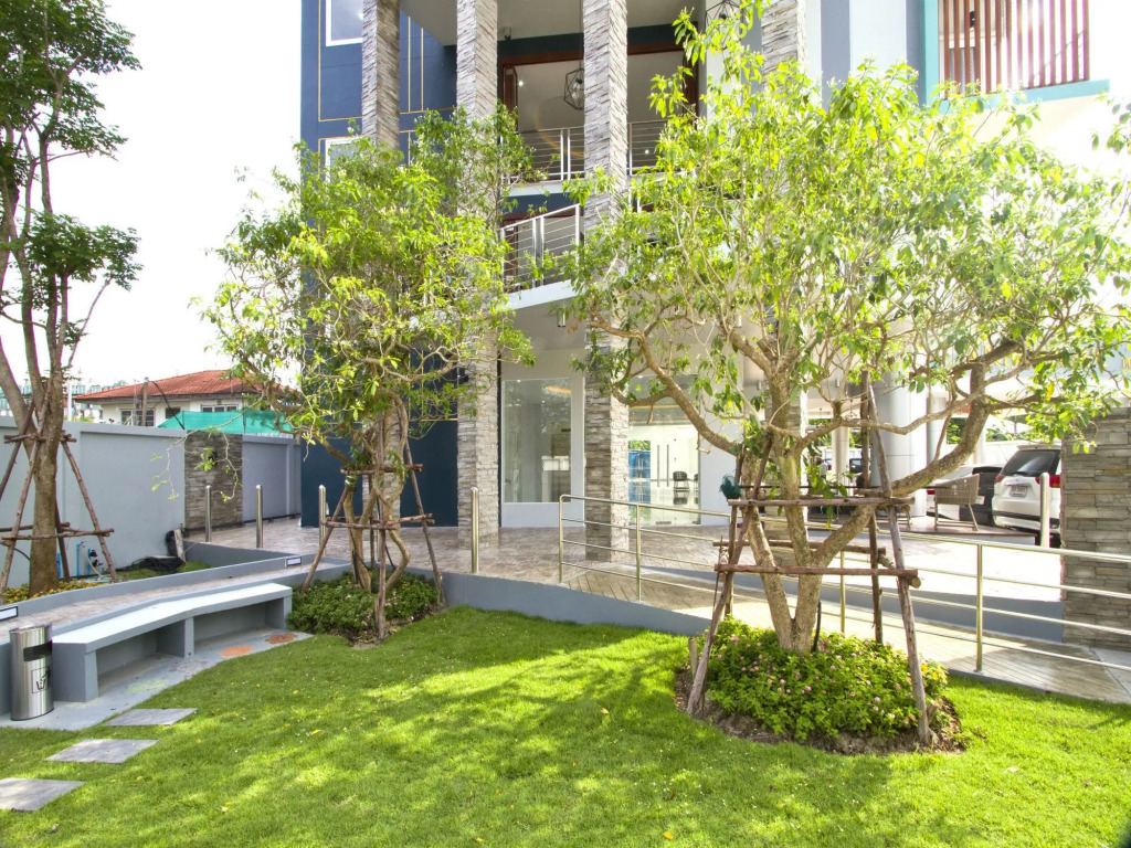 Anna-Nava Pakkret Hotel