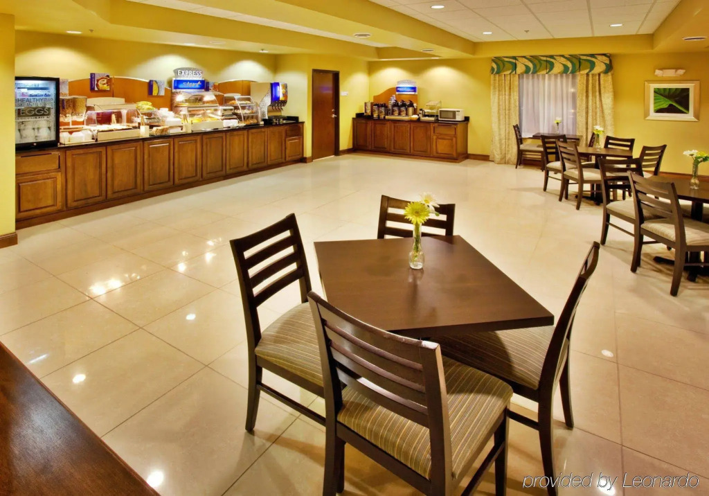Holiday Inn Express- Waterloo/Cedar Falls by IHG