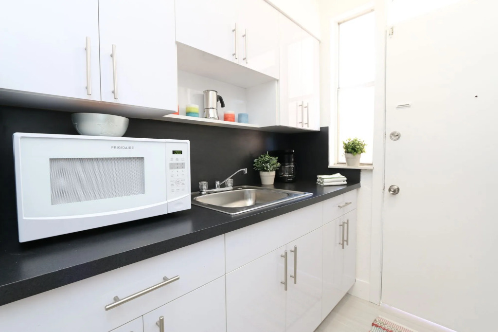 Harding 8040 Apts By At Mine Hospitality