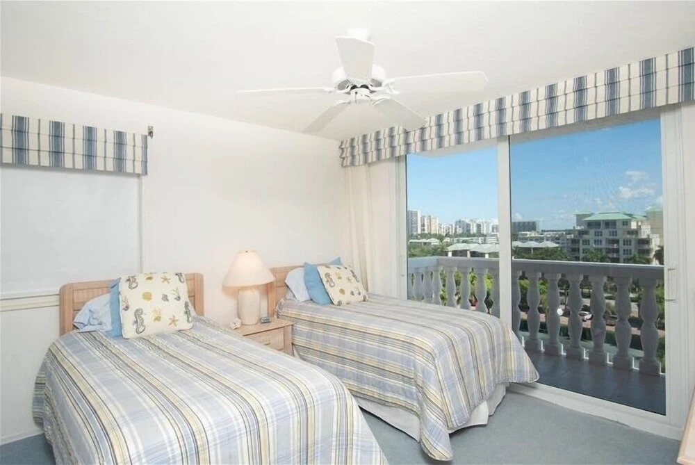 Plantat 707 - Plantation 3 Bedroom Condo by Redawning