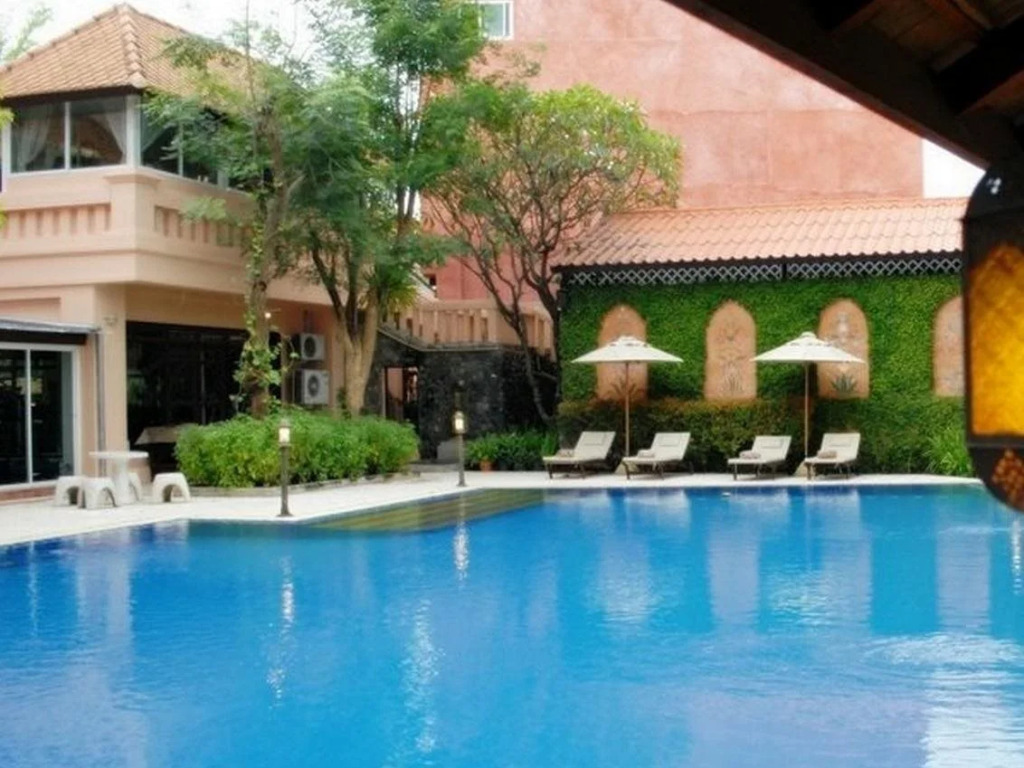 SHEIK ISTANA HOTEL CHIANGMAl