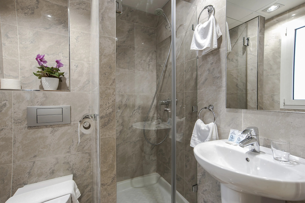 Iraipe Izaga Hostal