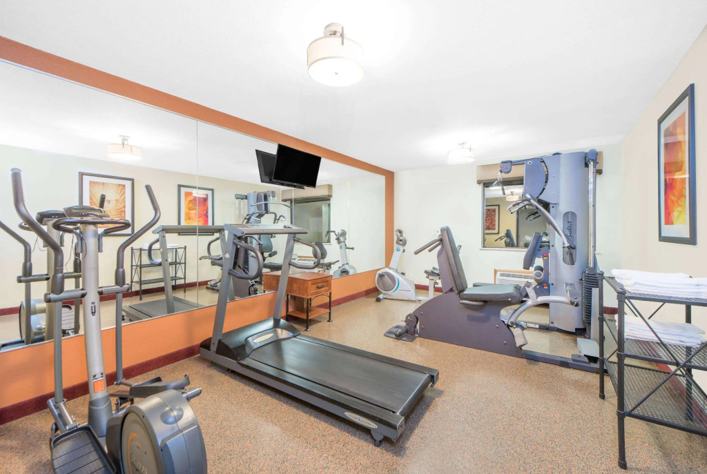 Baymont by Wyndham Springfield South Hwy 65