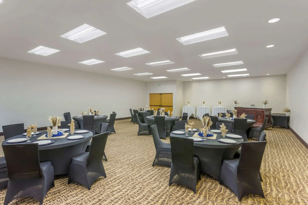 Comfort Suites Ogden Conference Center