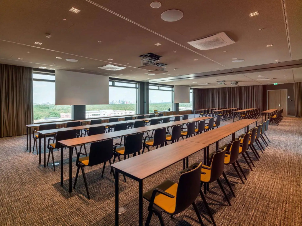 bmine Frankfurt Airport, WorldHotels Crafted