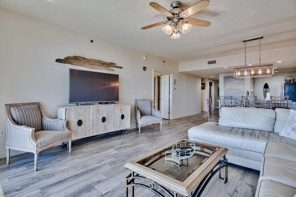Sterling Gem Heated Pool Beach Front