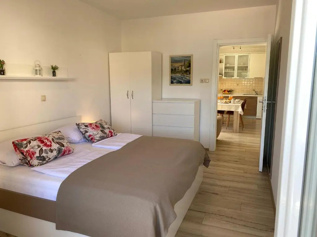 Apartments Poljak