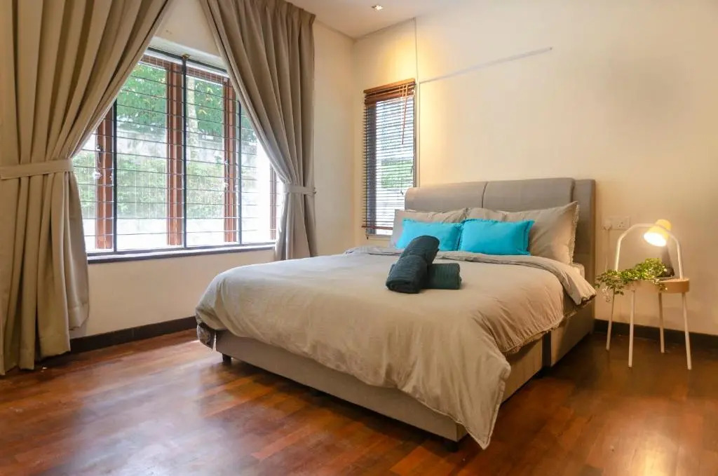 A Comfy & Cozy 2BR Home in Ukay Heights
