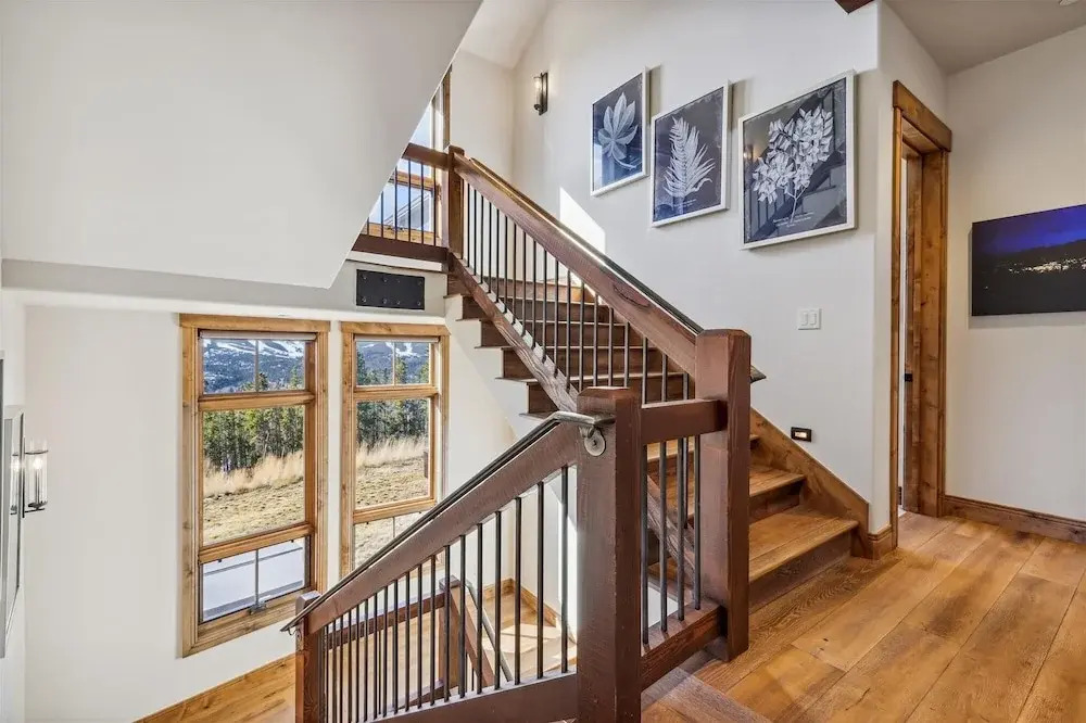 Northwoods 5 Bedroom Home by RedAwning