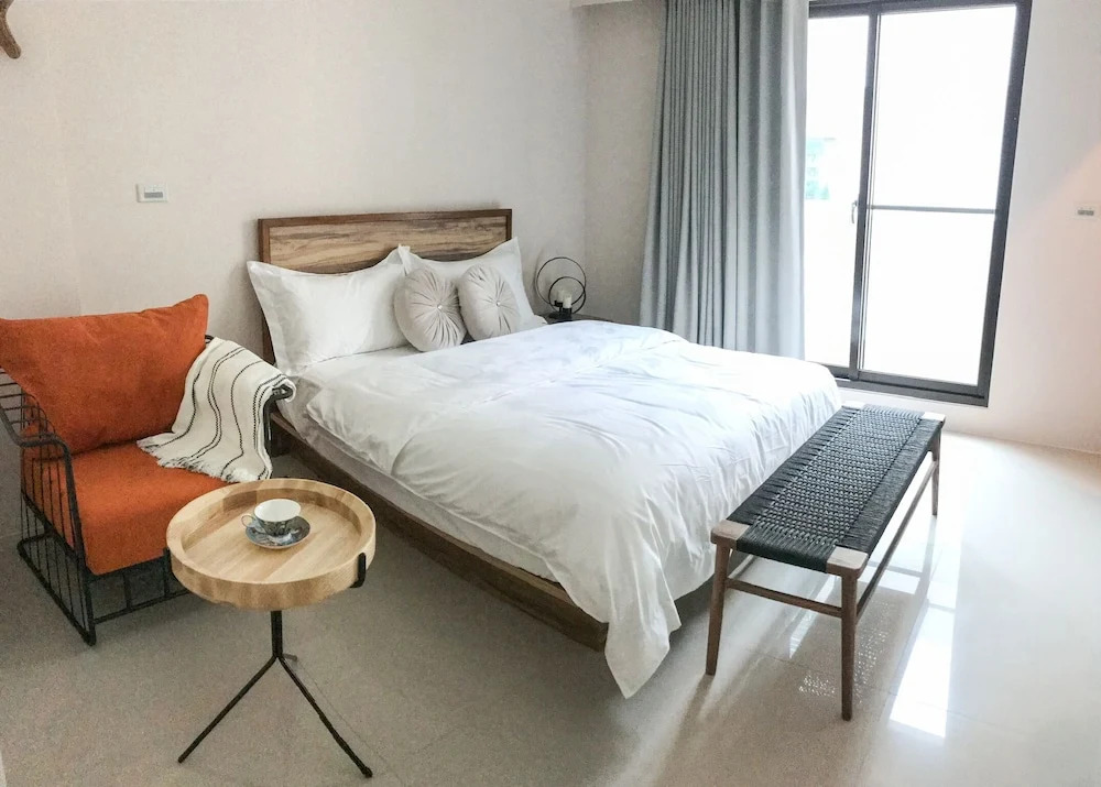 Lingxian B&B