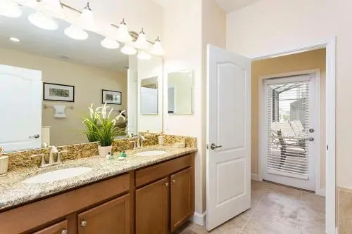 Champions Gate - Eight Bedroom Villa - CG008