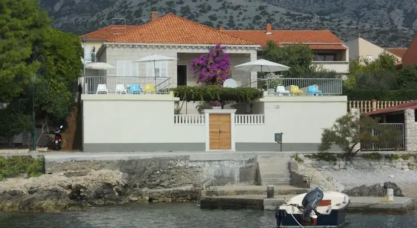 Apartments Villa Orebic