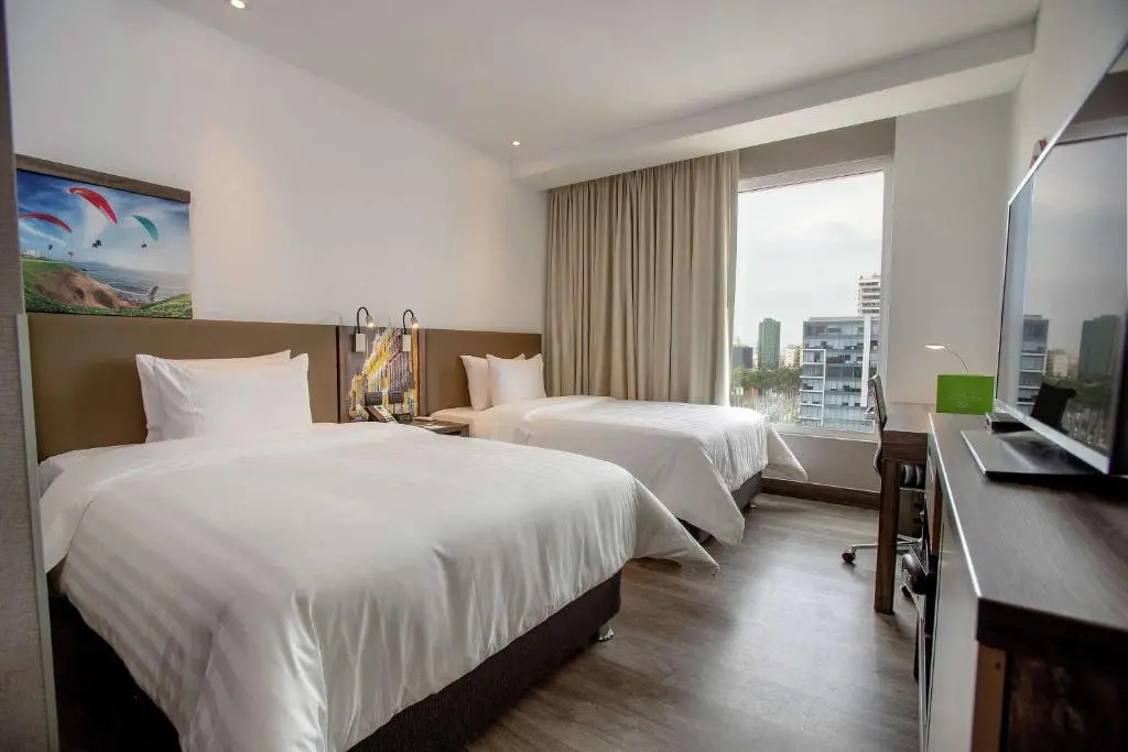 Hampton San Isidro para Lima Tours