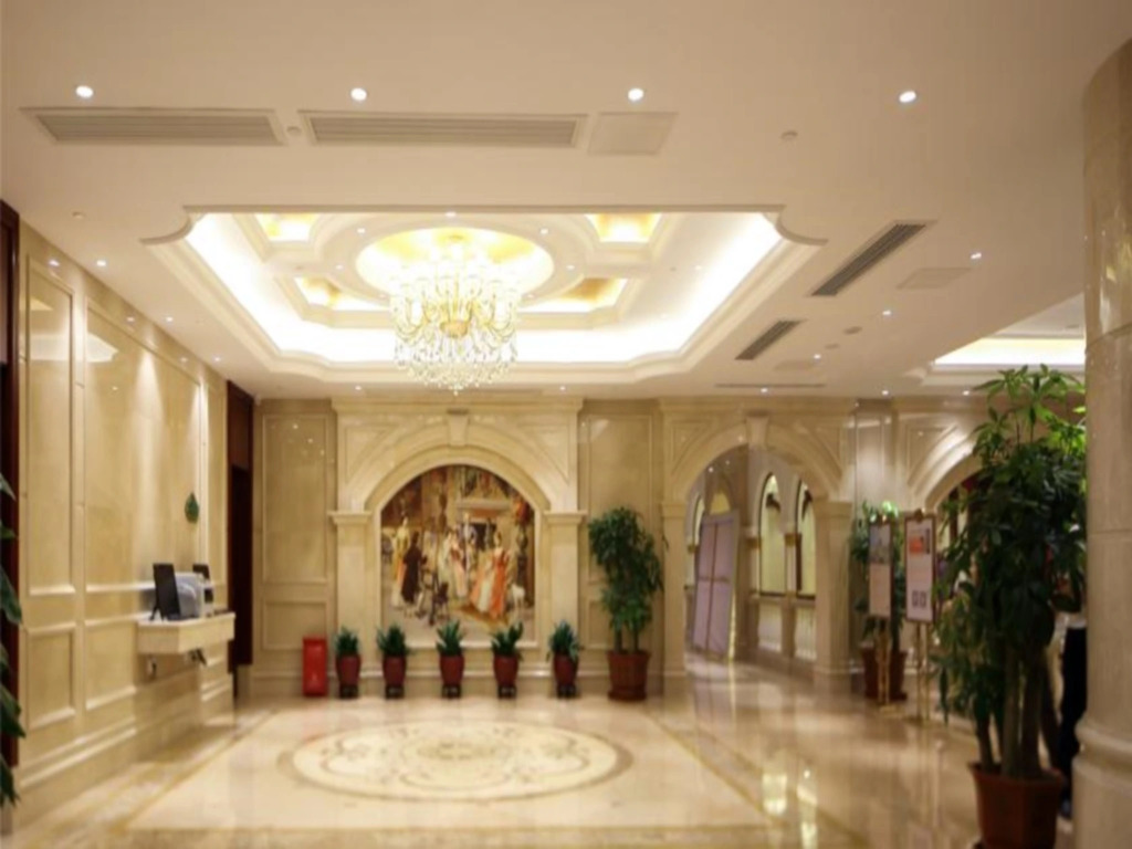 Vienna International Hotel Shenzhen Jingtian