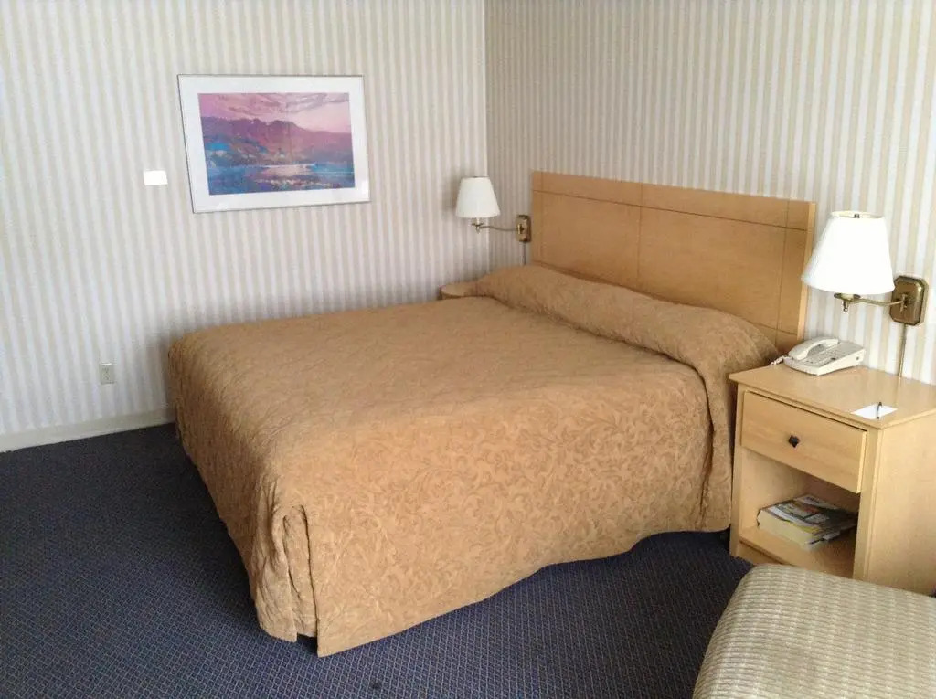Royal Garden Inn