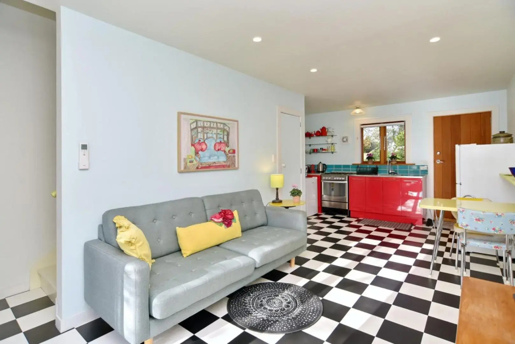 Louisa Chandler - Christchurch Holiday Homes