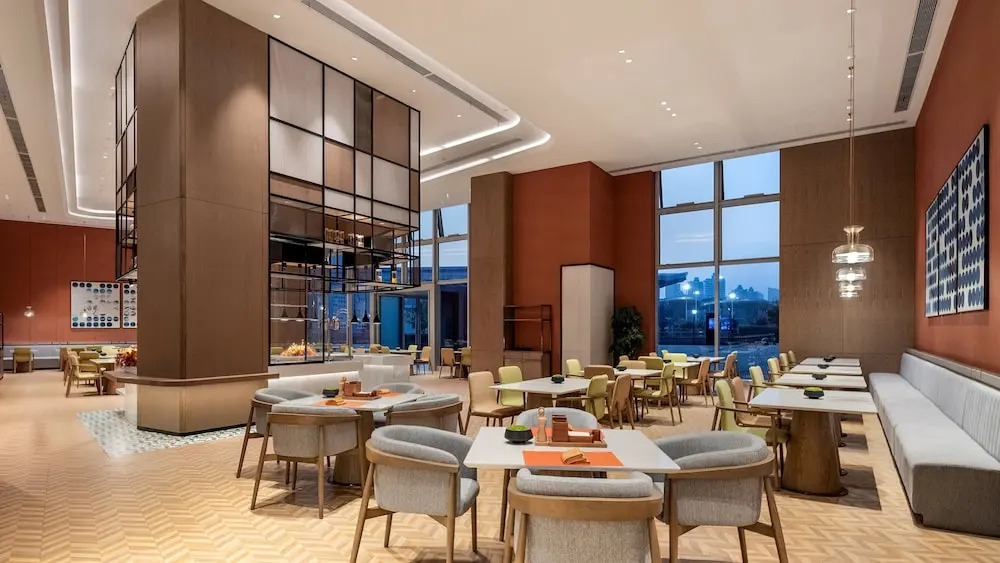 Holiday Inn Hotel & Suites Wuhan New City by IHG