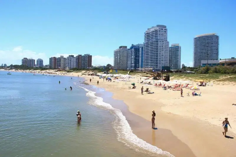 Frente a la Mejor Playa de Punta del Este