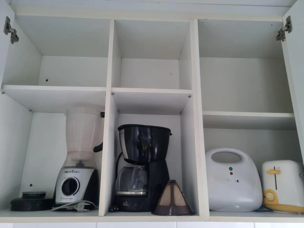 Apartamento FRENTE PARA 0 MAR - PÉ NA AREIA - 3 SUITES COM AR CONDICIONADO, 2- VAGAS DE GARAGEM - FINAMENTE DECORADO - PRAIA DO MORRO-INTERNET -WI-FI -TV COM SERVIÇOS DE DISNEY PLUS - NETFLIX -HBO MAX -STAR MAX - JOGOS AMAZON FIRE STICK - ALEXIA