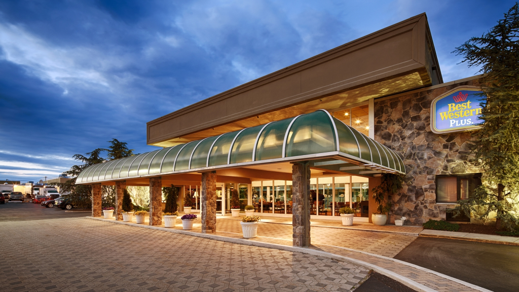 Brandywine Valley Inn SureStay Plus by Best Western
