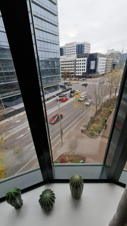 2BR 2Bath L4 Executive Apartment, in City Centre