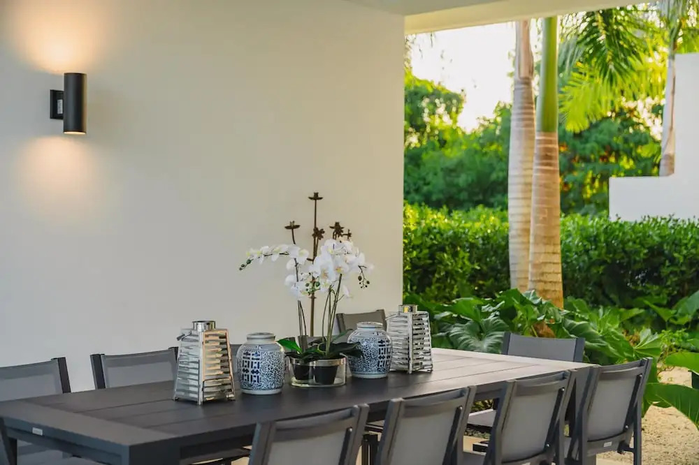 New Lake Front Villa in Golf and Beach Resort