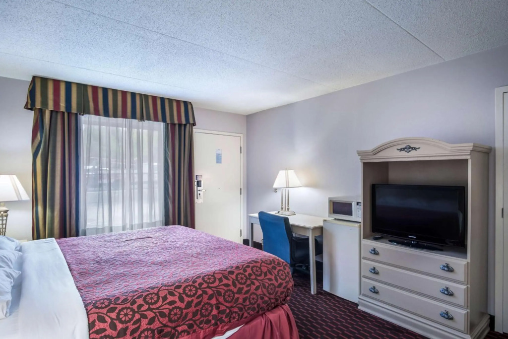 Motel 6-London, KY