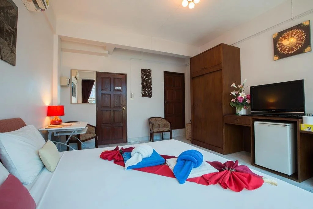 Sundowners Guesthouse