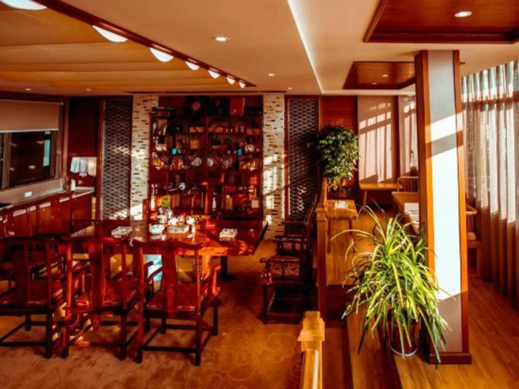 Eryuan Hotel