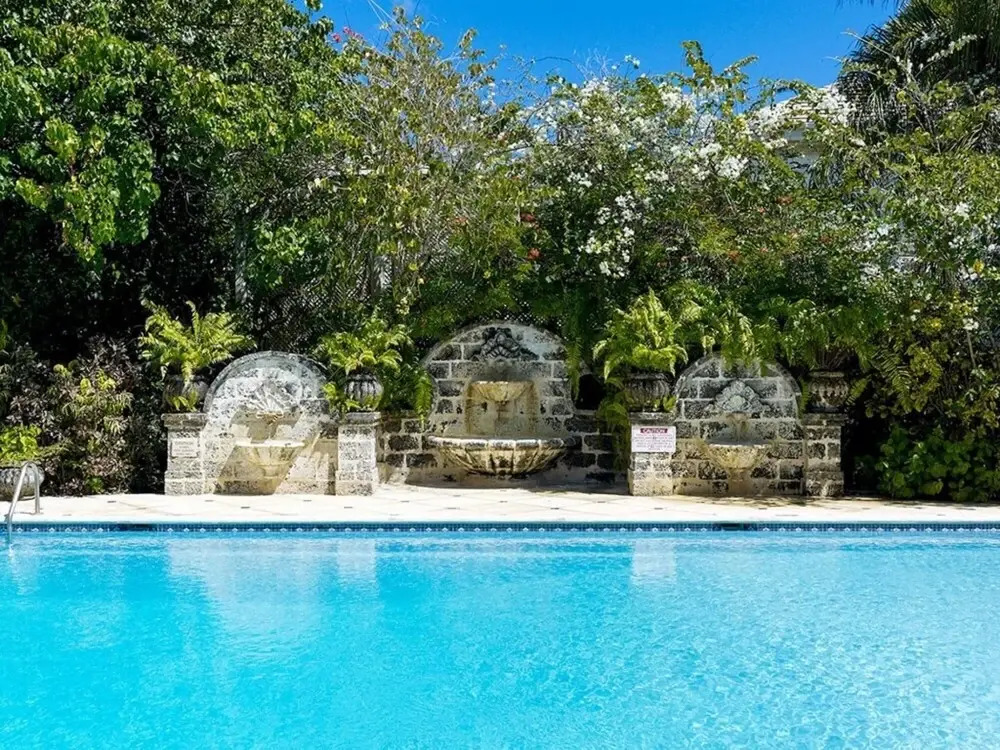 Sunny Vacation Villa 71