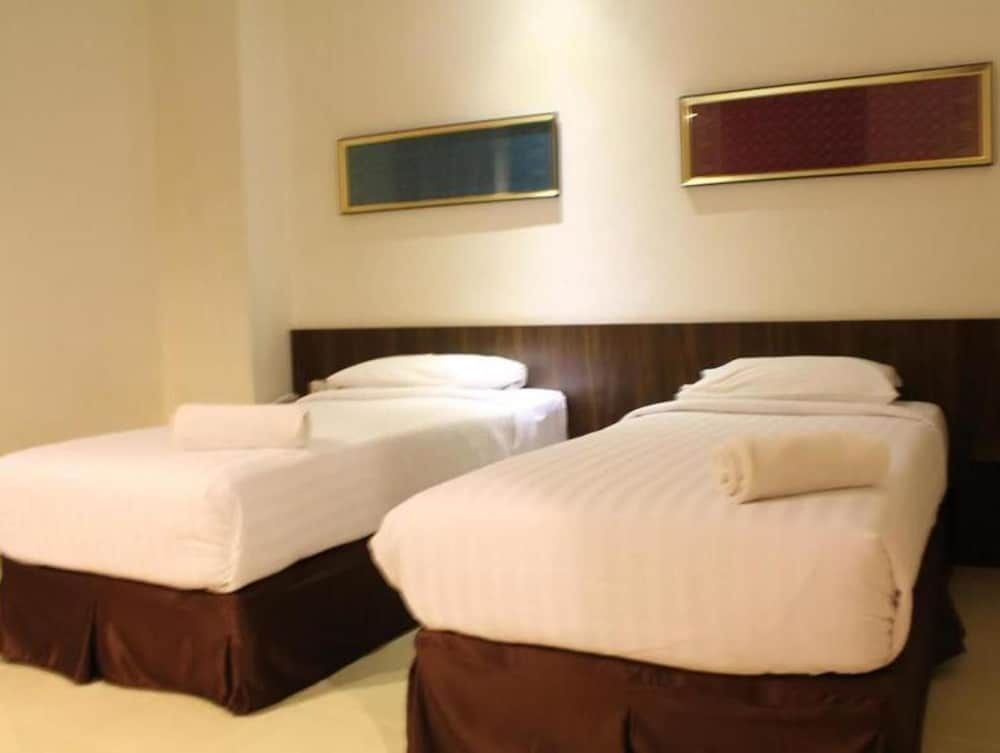 Ameera Hotel