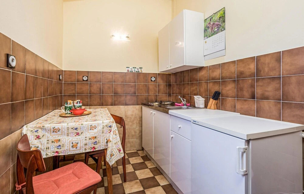 Nice Home in Sveti Juraj With Wifi and 5 Bedrooms
